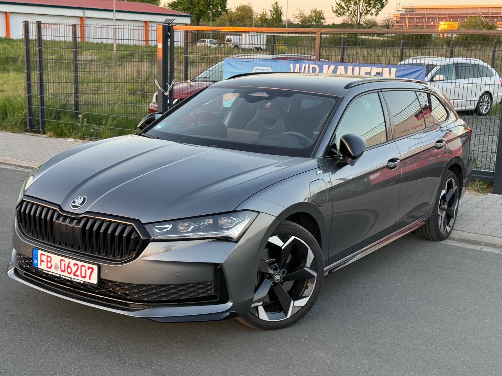 Skoda Superb Combi 1.5 TSIHybrid  iV 150 kW Sportline
