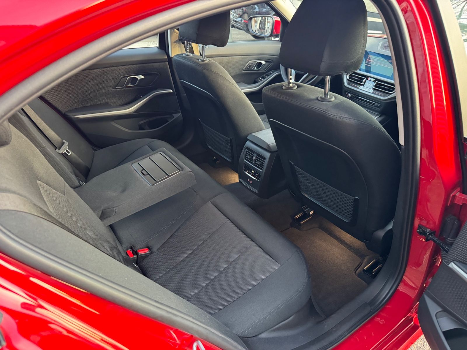 BMW 318 i Advantage Limousine *1 Hand*LED*Automatik* foto 11