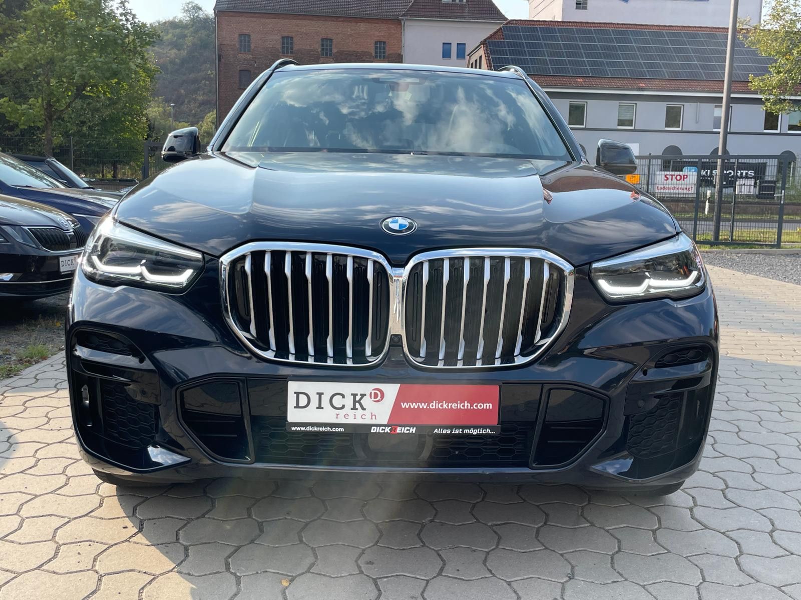 Fahrzeugabbildung BMW X5 xDrive 40d M-Sport PANO/ACC/AHK/MEMORY/360°