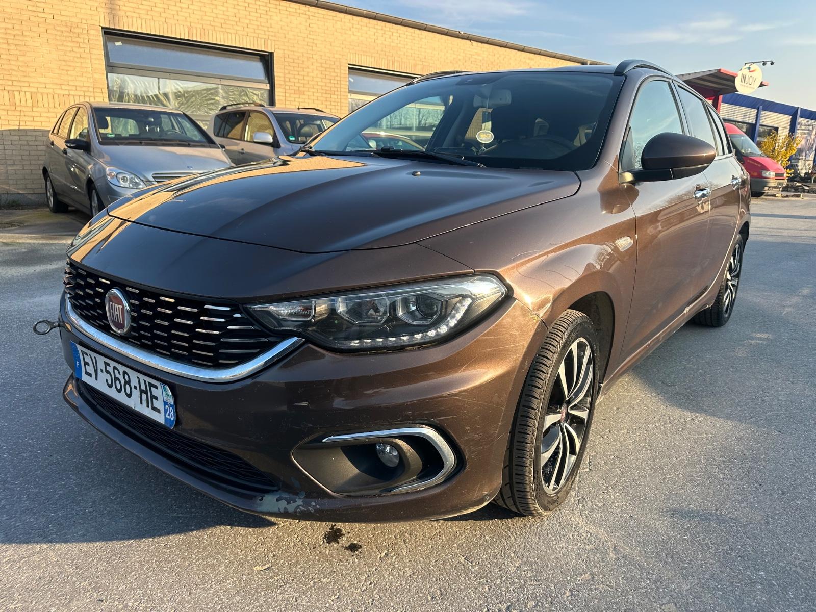 Fiat Tipo Lounge NAVI KLIMA SHZ PDC AUTOMATIK