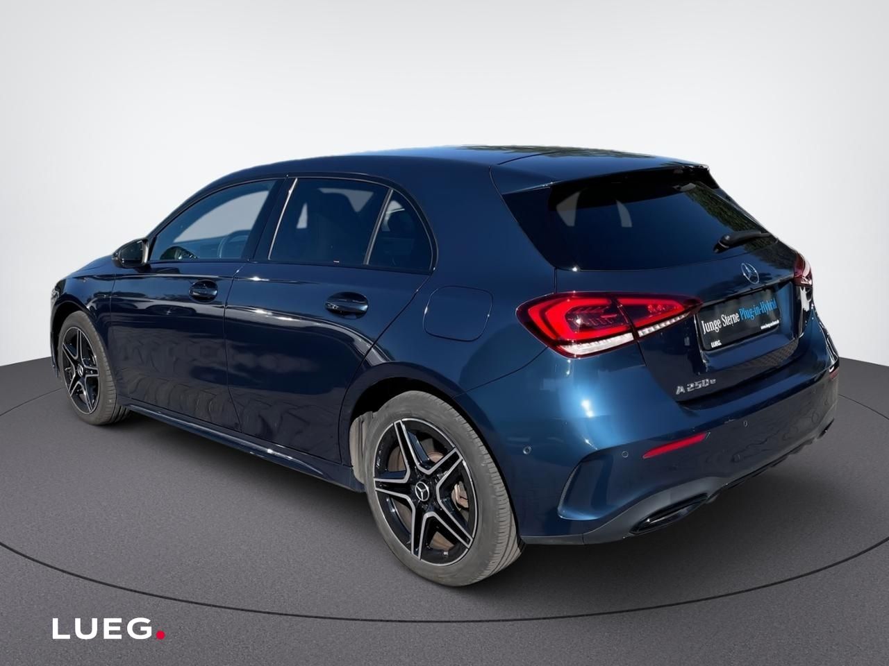 Mercedes-Benz A 250 e AMG NIGHT LED VERKZERKENN AMBIENTE NAVI foto 4