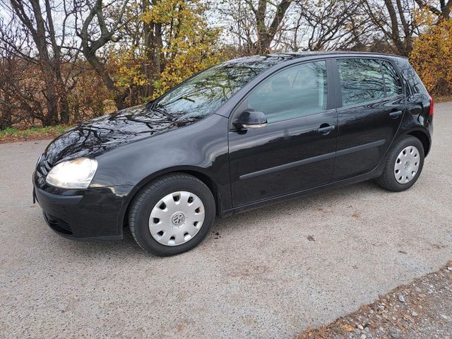 Volkswagen Schöner Golf V 4TÜRER  1.4 Benziner