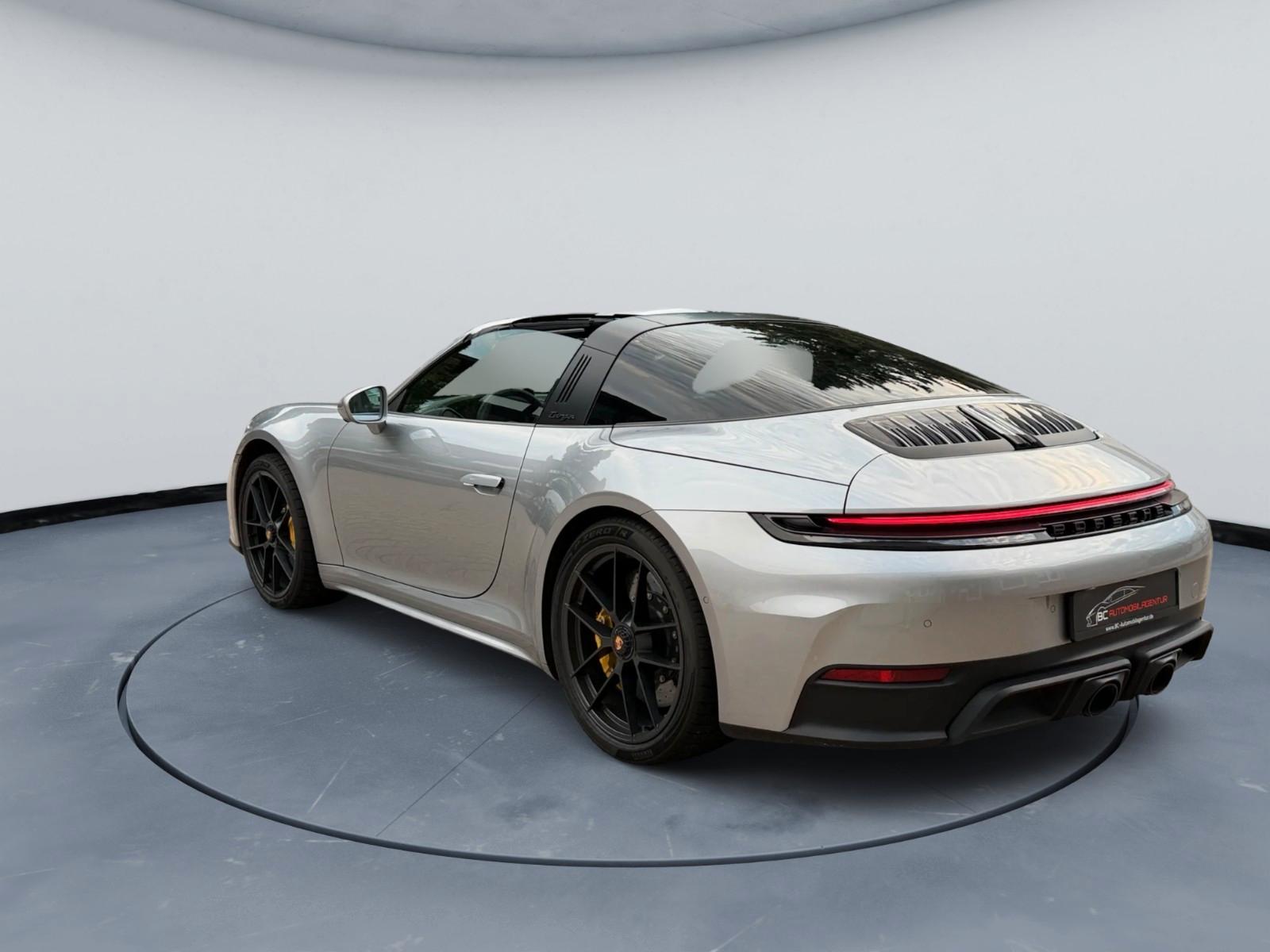 Porsche .2 911 Targa 4 GTS T-Hybrid BURMESTER PCCB LIFT