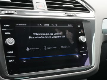 Volkswagen Tiguan - 7