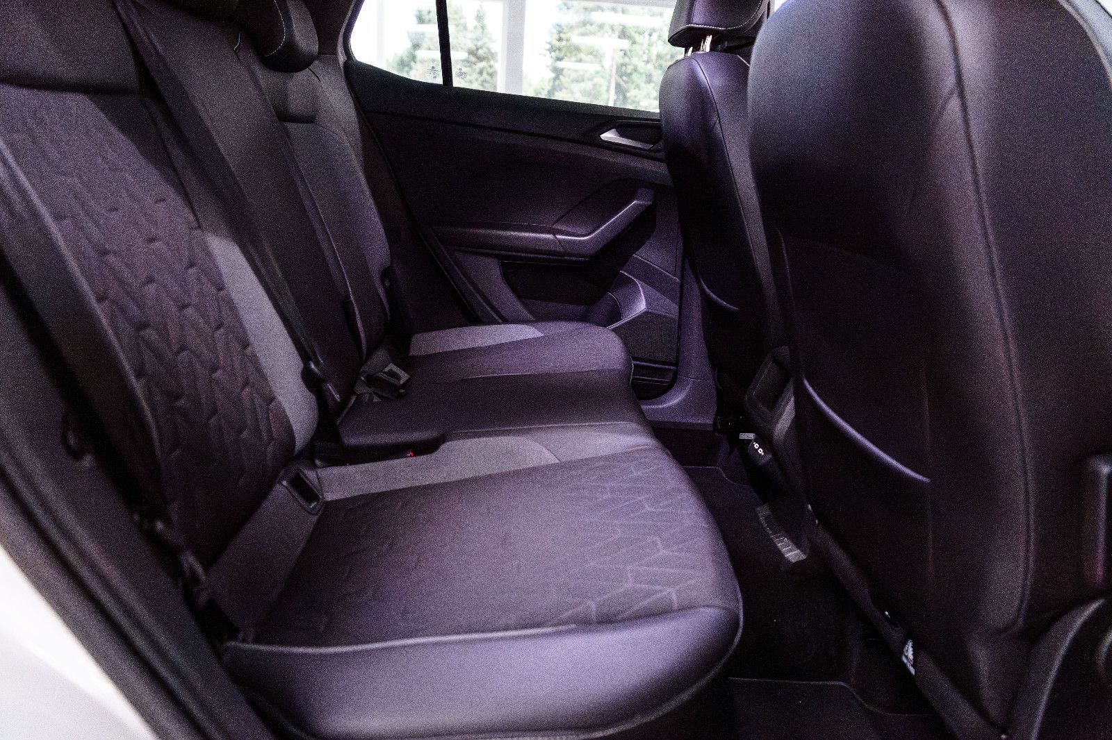 Fahrzeugabbildung Volkswagen T-Cross Goal 1.0 TSI DSG LED+AHK+NAVI+SHZ+ACC