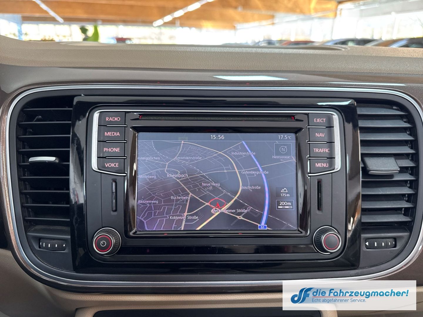 Fahrzeugabbildung Volkswagen Beetle Cabriolet Sport Navi Leder