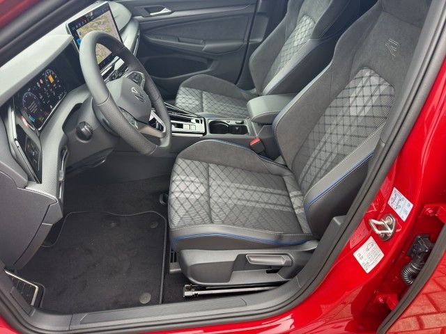 Golf R-Line 1.5 l eTSI DSG NAVI+WR+AREAVIEW+LED+