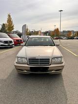Mercedes-Benz Mercedes Benz C 180 Classic - gebrauchte Mercedes-Benz C 180 aus dem Jahr 2000