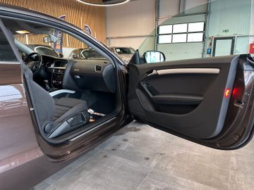 MYAUTOCENTER – Gebraucht- und Jahreswagen mit Werkstattservice in Pfaffenhofen Audi A5 Coupe 1.8 TFSI *AHK*Klima*Navi*Bi-Xenon*PDC*