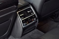 Fahrzeugabbildung BMW 750 i xDrive HuD Laser GSHD TV Sitzlüftung 360°