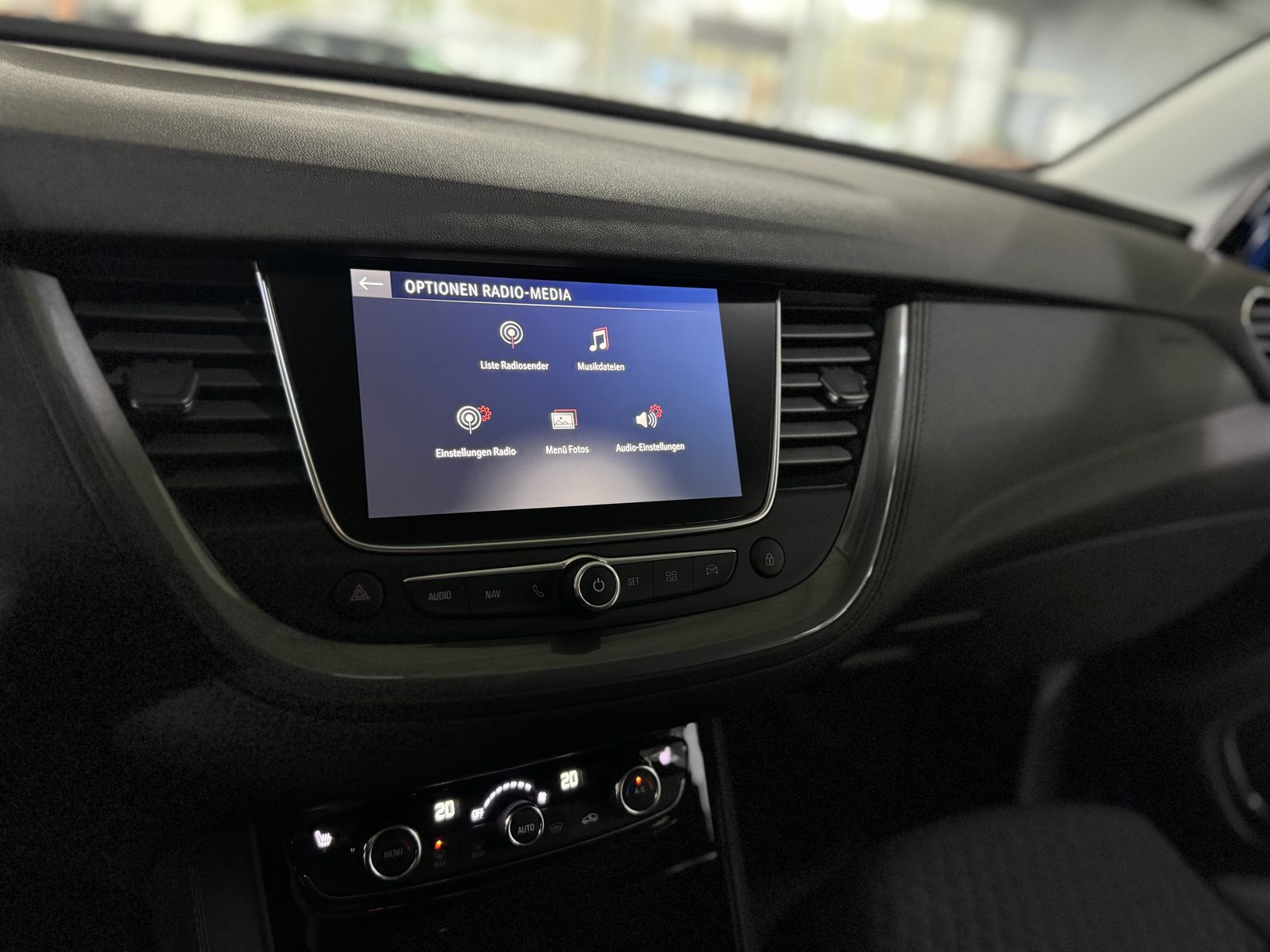 Fahrzeugabbildung Opel Grandland X Grandland (X) 360°Bi-Xenon Navi Sitz