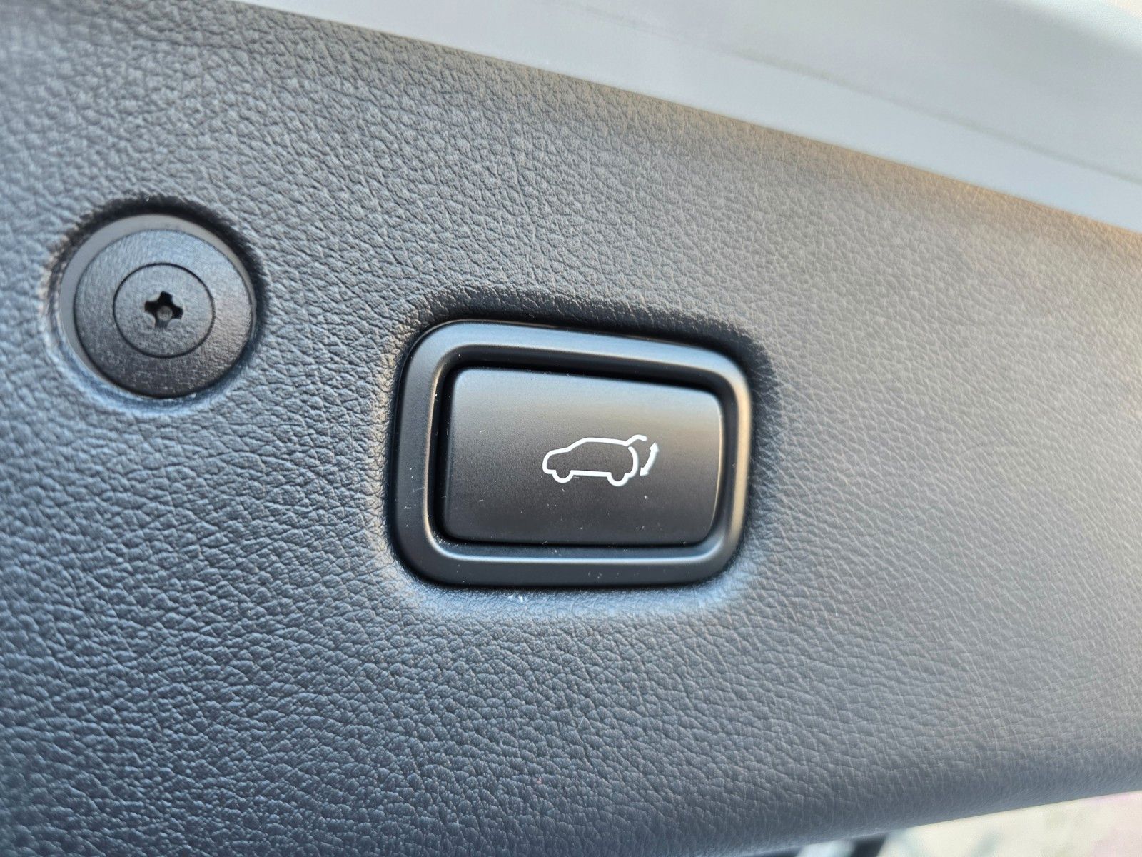 Fahrzeugabbildung Kia SPORTAGE D2.0 185 48V AWD AT8 GTL GD TEC AHK