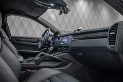 Cayenne Turbo GT BLACK/BLACK CERAMIC CARBON