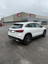 Mercedes-Benz GLA 200 - Mercedes-Benz GLA 200 Gebrauchtwagen in München