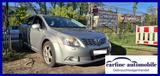 Toyota Avensis Kombi 2.2 Diesel Navi Xenon PDC Alu - Toyota Avensis aus 2009 mit Diesel-Antrieb