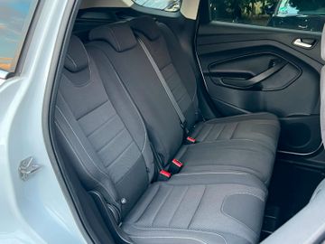 Ford Kuga - 12