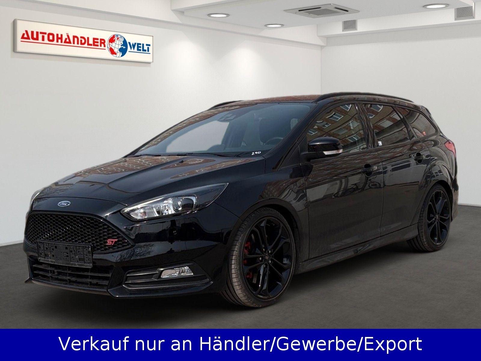 Ford Focus ST Kombi 2.0EB AAC Xenon SHZ Navi PDC