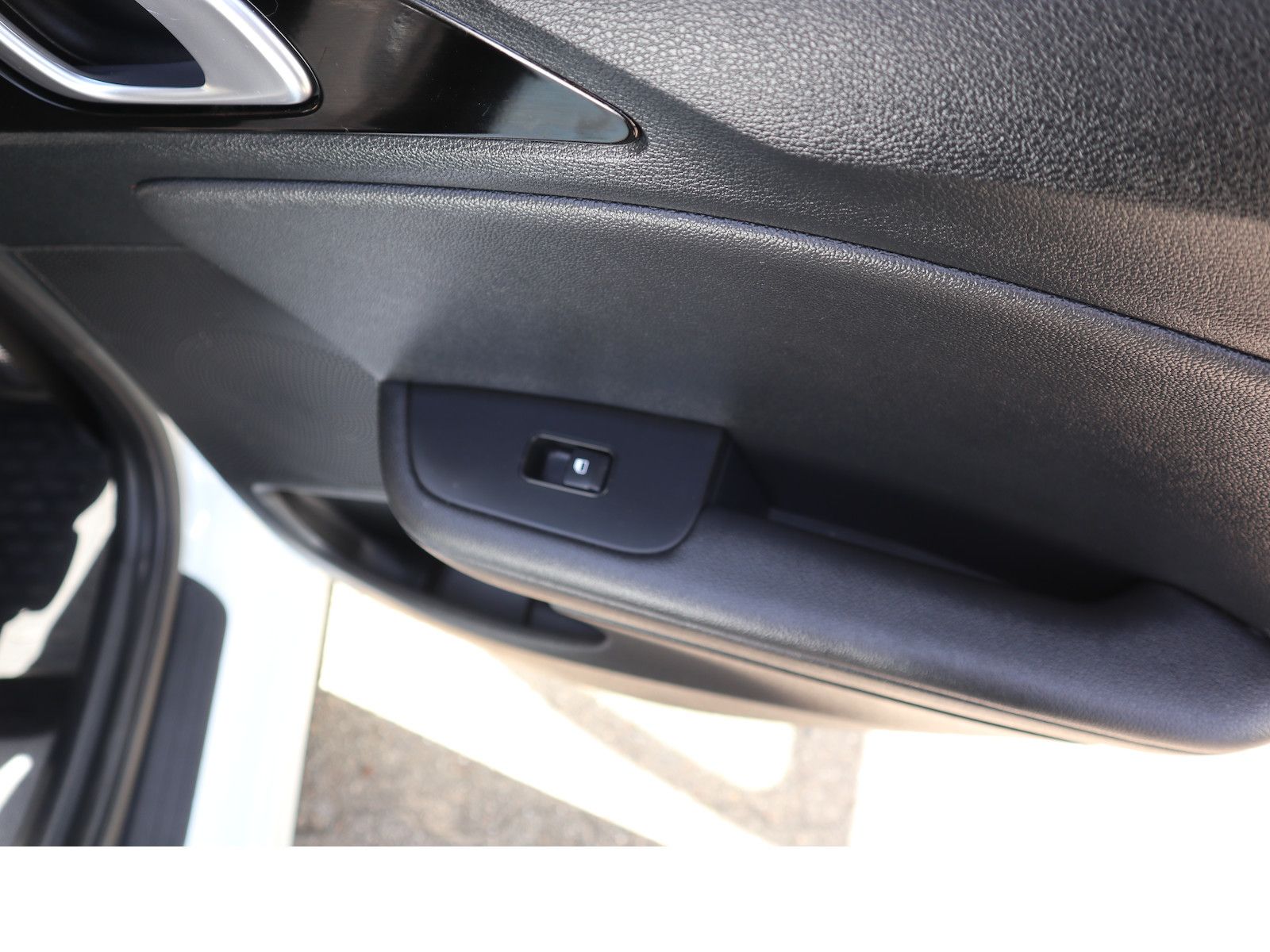 Fahrzeugabbildung Kia cee´d Sportswagon Navi Tempo Scheckheftgepflegt