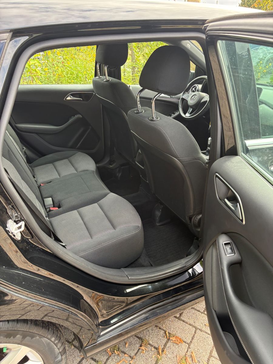 Photo 8 of MERCEDES-BENZ B 180