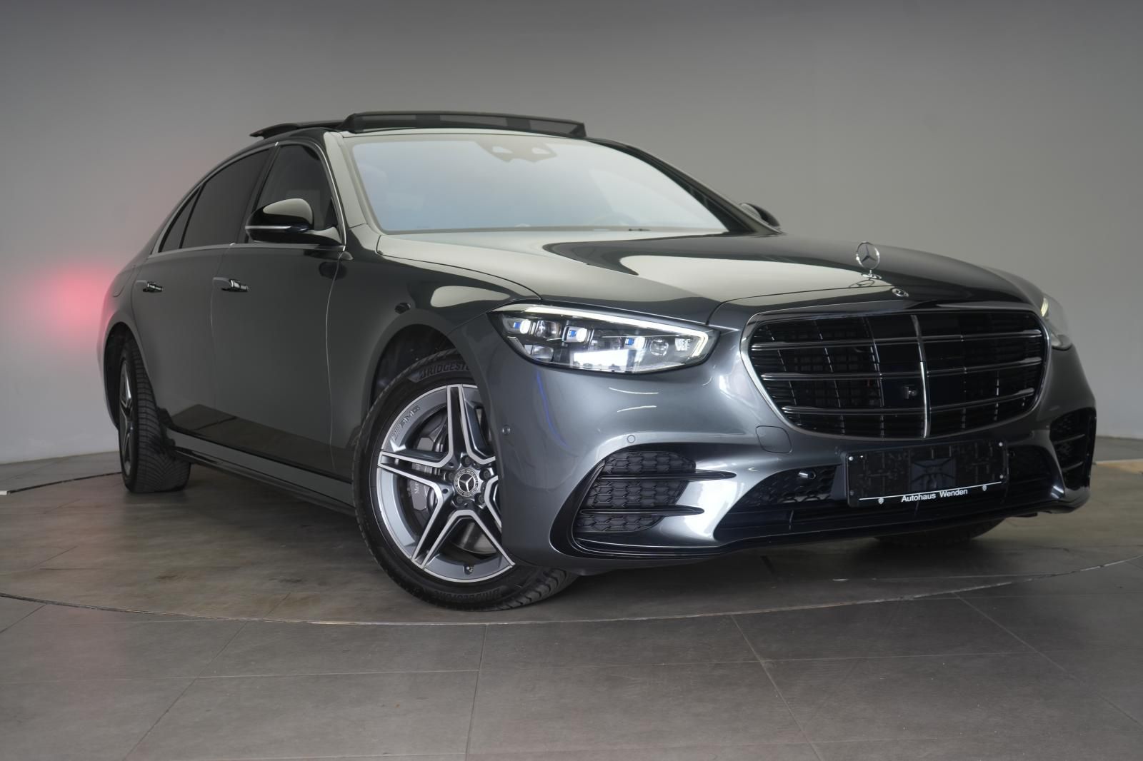 MERCEDES-BENZ S 580 e L AMG Distronic/Kamera/HUD/Burmester/Pan