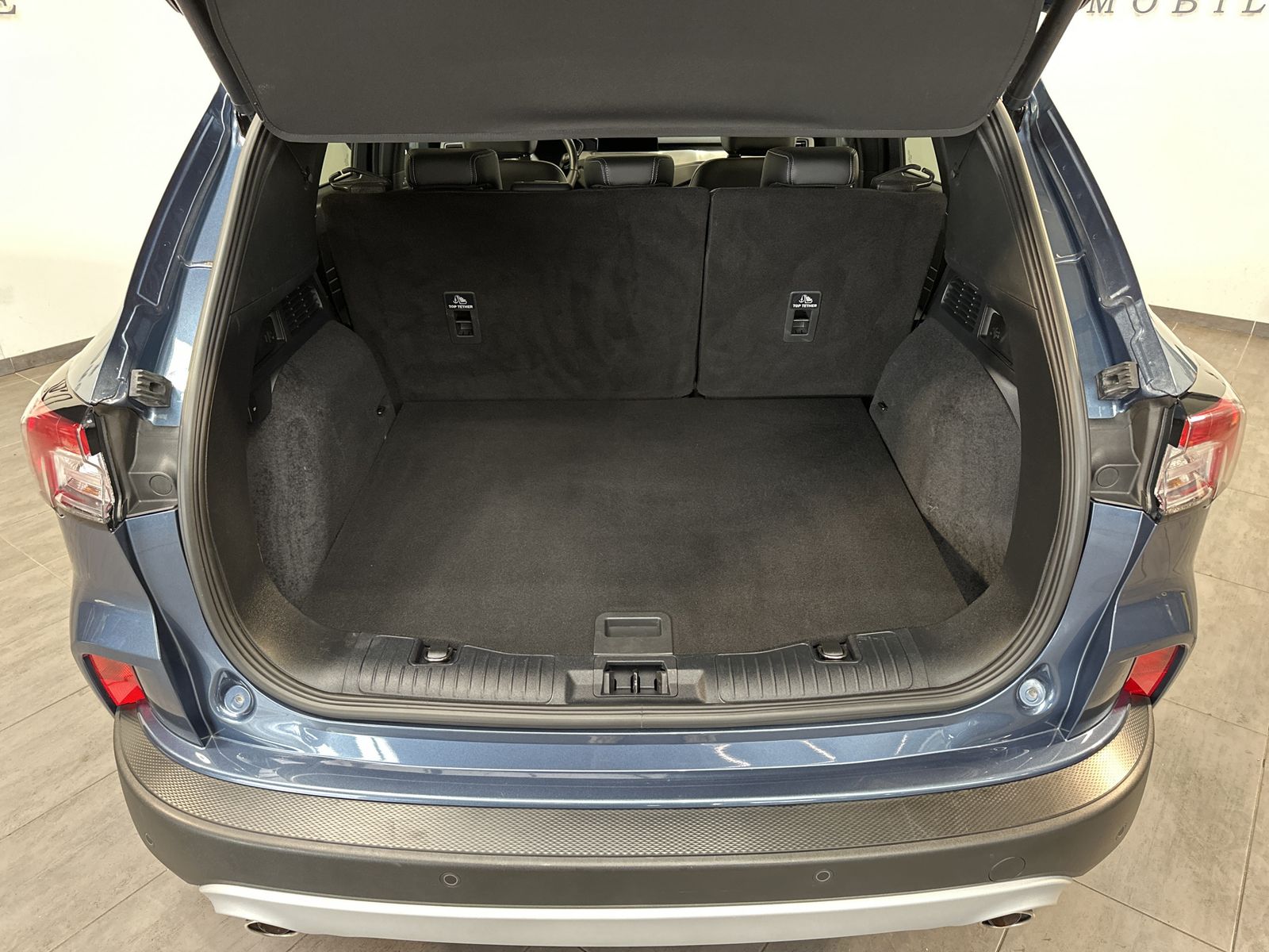 Fahrzeugabbildung Ford Kuga 2.5 Plug-In Hybrid Titanium X NAV+LED+HUD