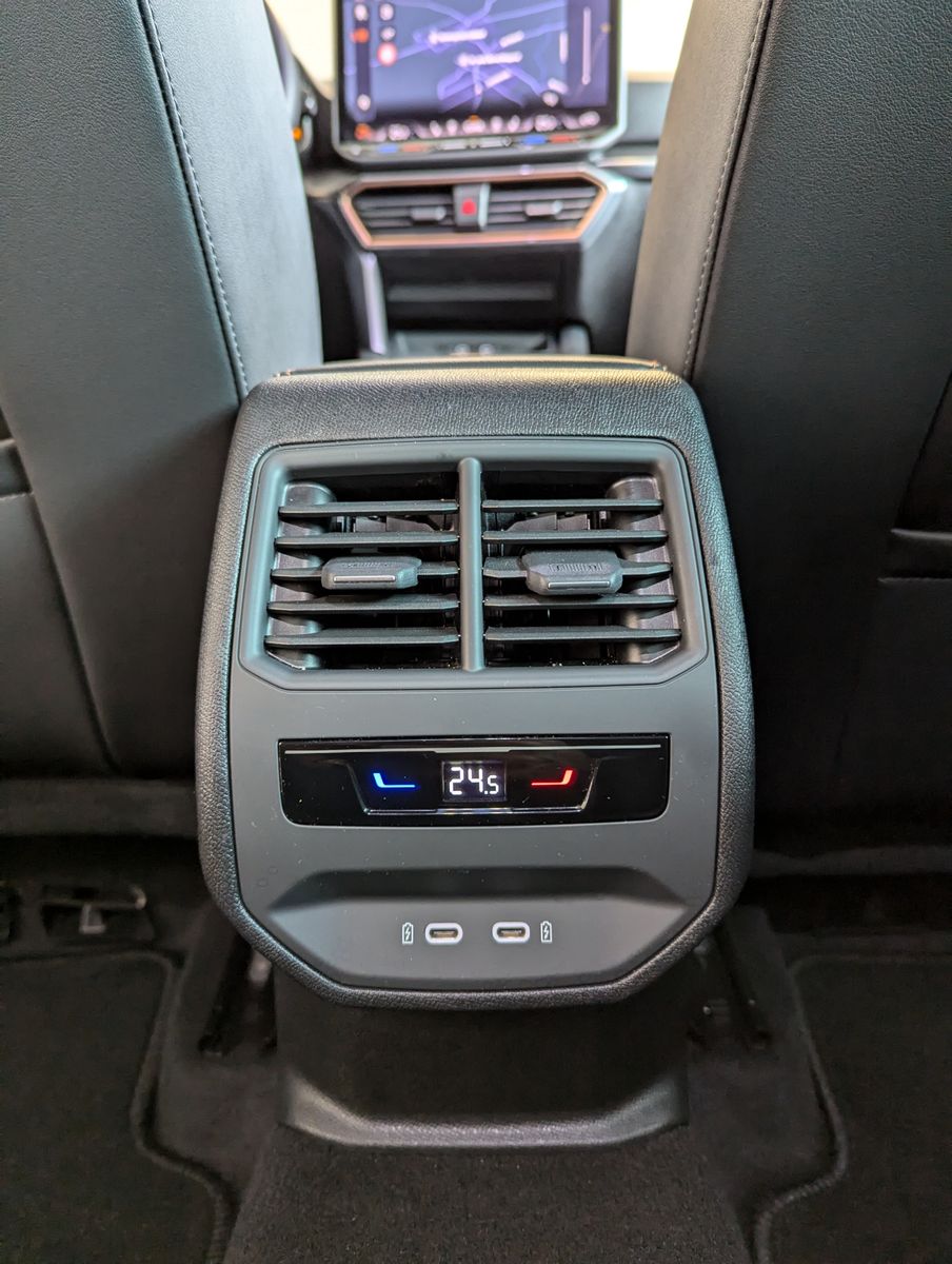 CUPRA Leon 2.0 TDI DSG Matrix Sennh Dynamic-Sitze Edge - Image 23