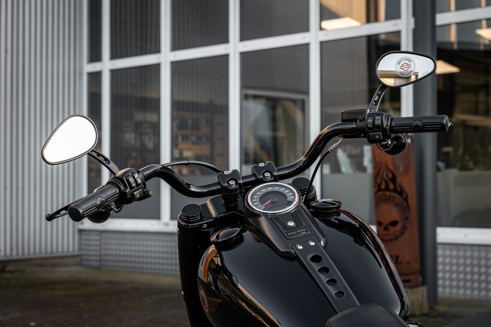 Fahrzeugabbildung Harley-Davidson Softail Fat Boy 30th Anniversary -Jekill & Hyde-