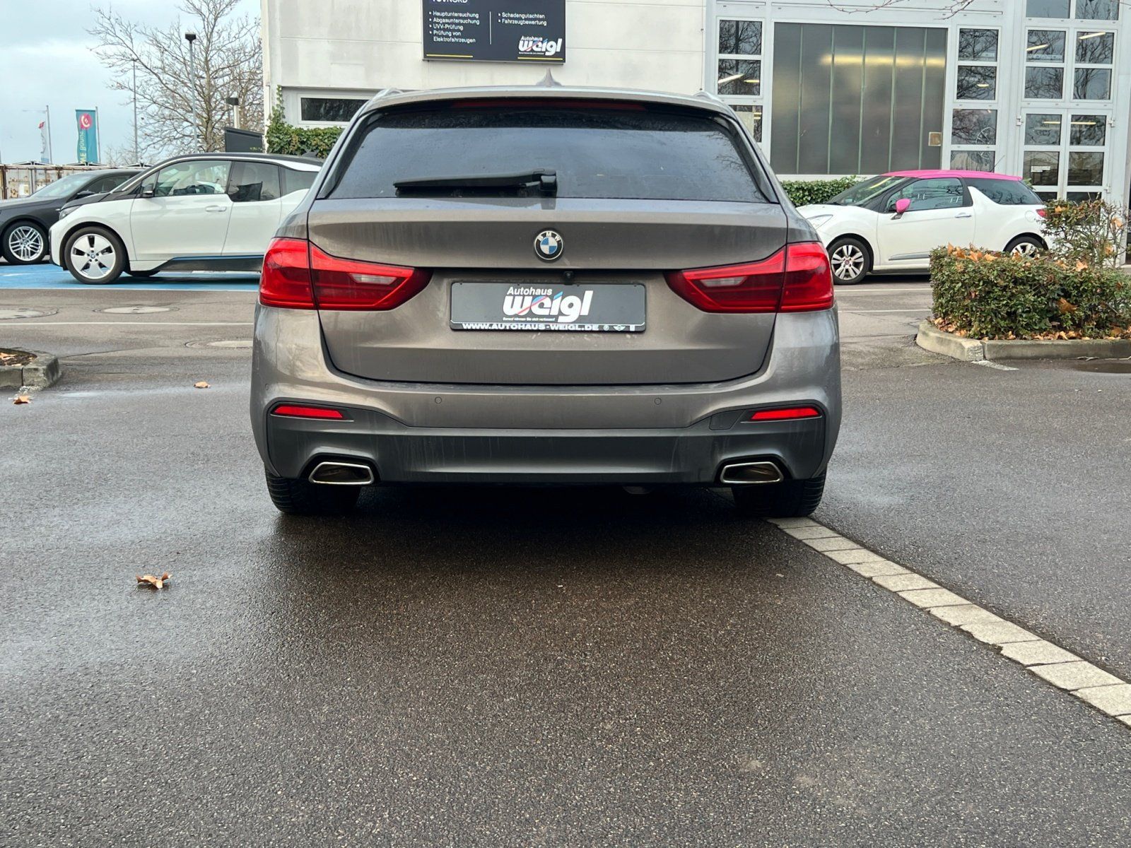 Fahrzeugabbildung BMW 520d xDrive M Sport +STHZG+20'' Ind.+Leder Ind.+