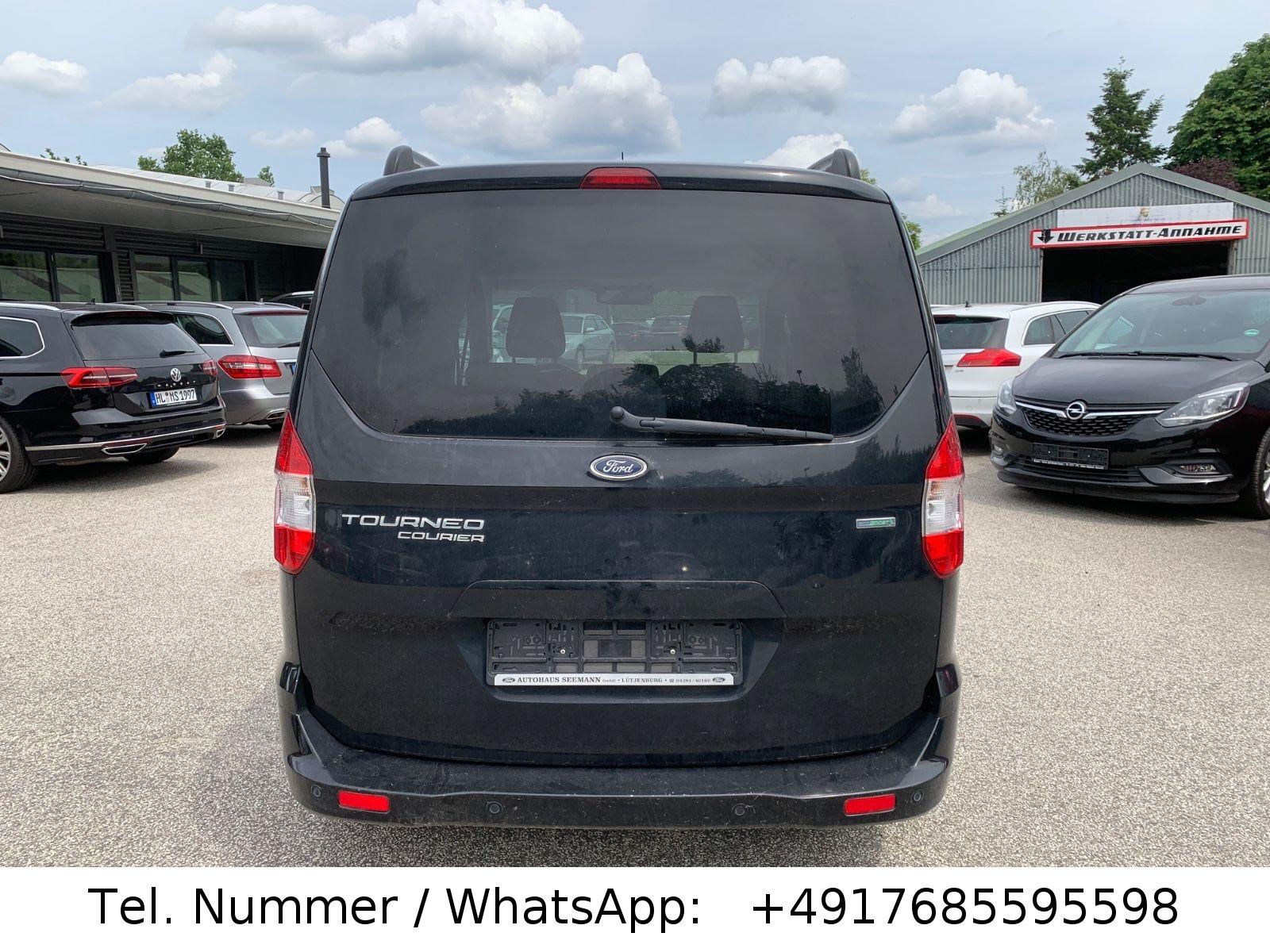 Ford Tourneo Courier Titanium