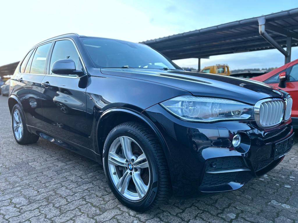 BMW X5 M50