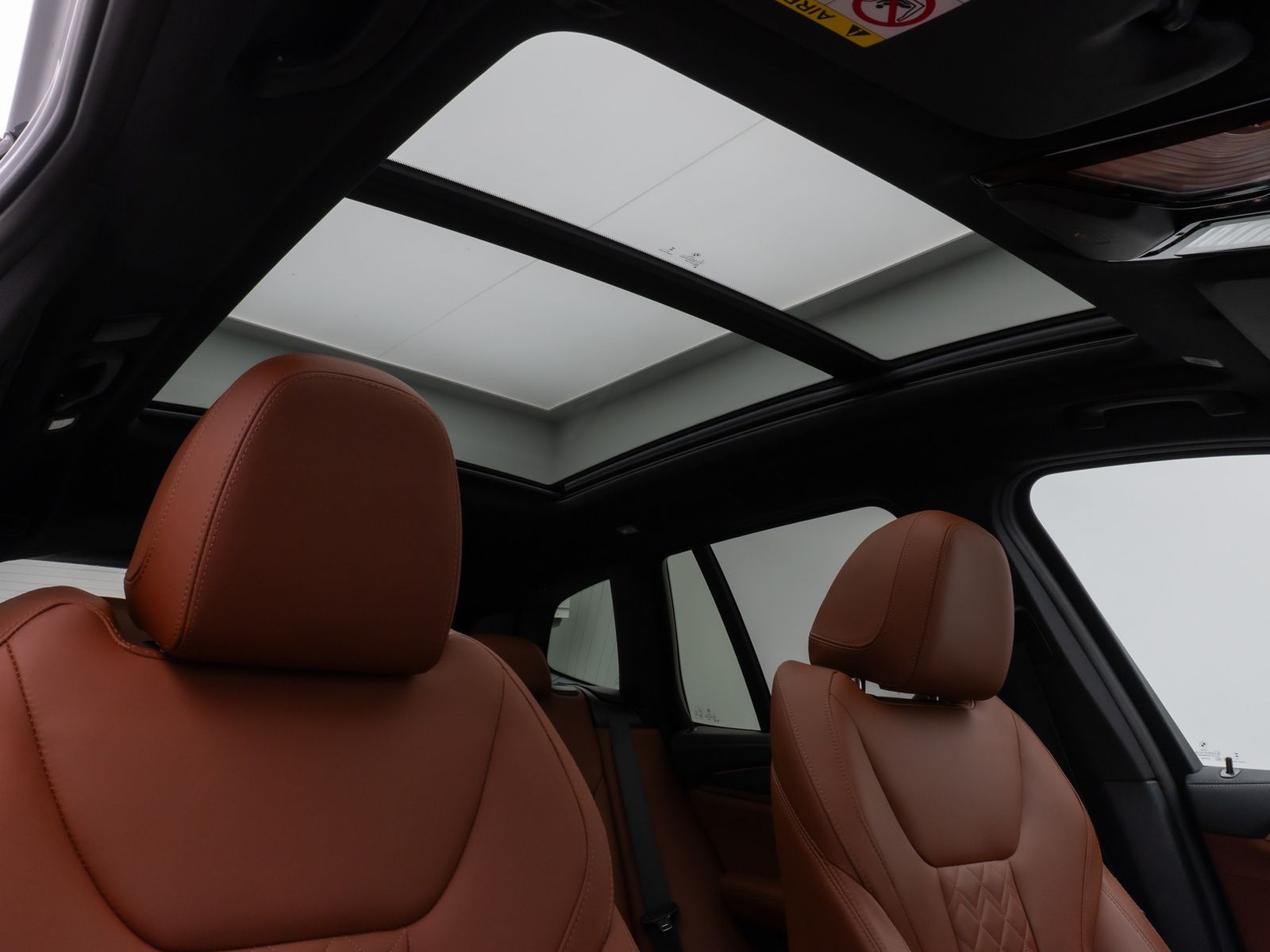 Fahrzeugabbildung BMW X3 xD30i M Sport Panorama Laser Kamera HUD HiFi