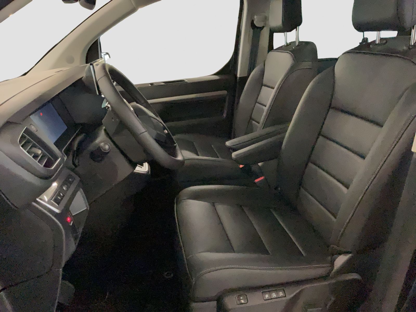 Fahrzeugabbildung Fiat Ulysse L2 2.0  180 PS AT8 LEDER  **TOP**