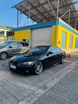 BMW E93 325D Cabrio | M-Paket ab Werk - BMW 325 aus 2010: 325d