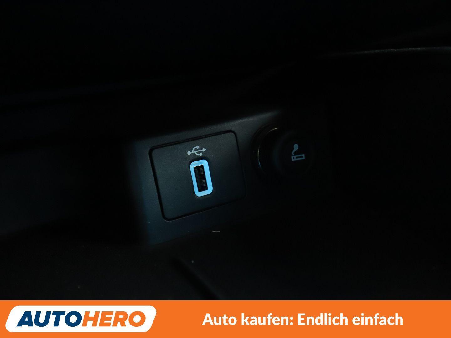 Ford Focus 1.0 EcoBoost Titanium*NAVI*CAM*SPUR*PDC*