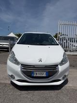 Peugeot 208 1.4 HDi 68 CV 3 porte Access - Peugeot 208 Access mit Diesel-Antrieb