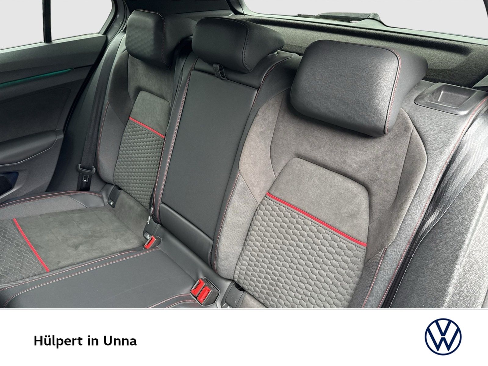 Volkswagen Golf 2.0 GTI CLUBSPORT PANO KAMERA AKRA ALU19 foto 9