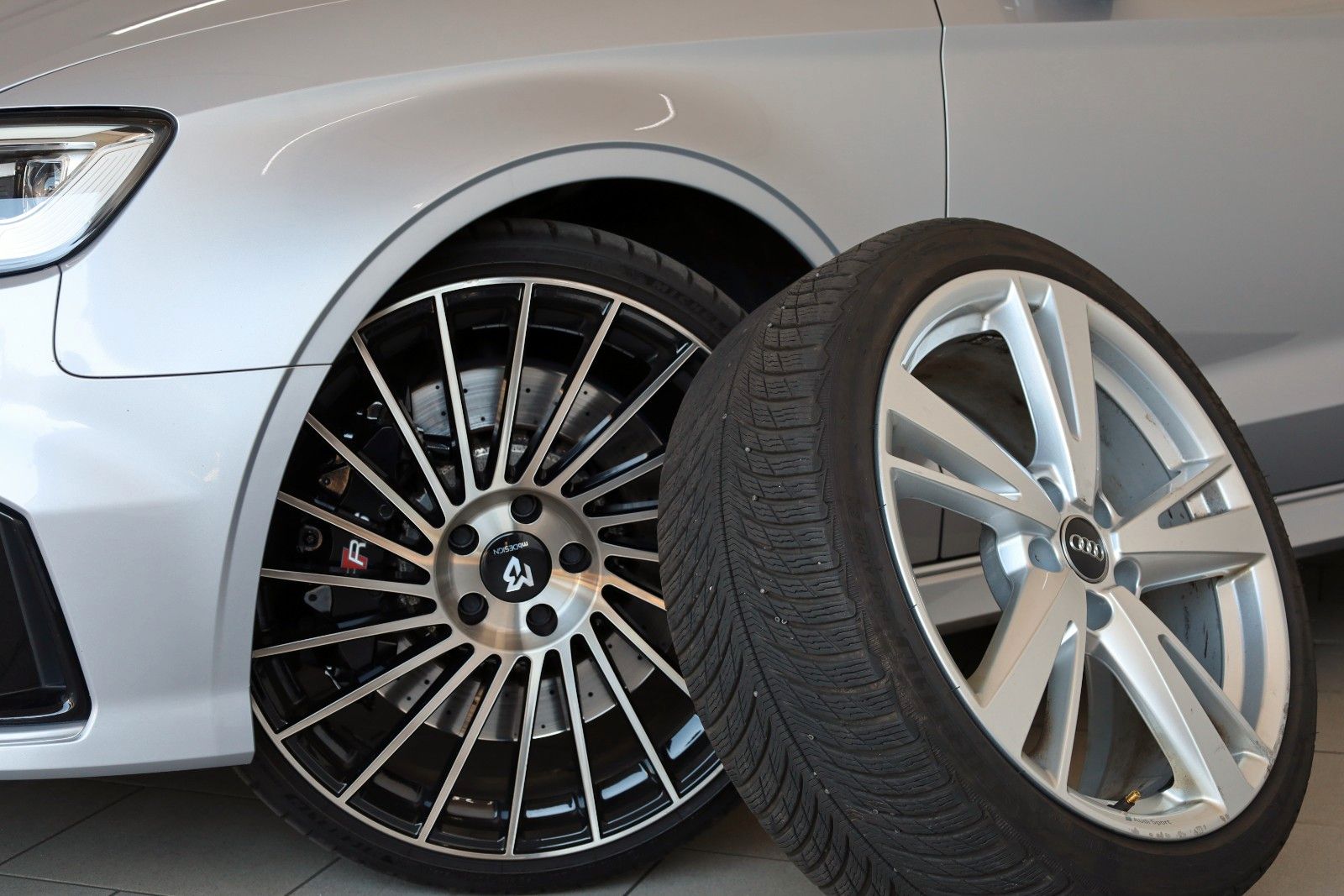 Fahrzeugabbildung Audi RS3 Lim. 2.5TFSI quattro RS-Sitze,PanDach,Bang&O