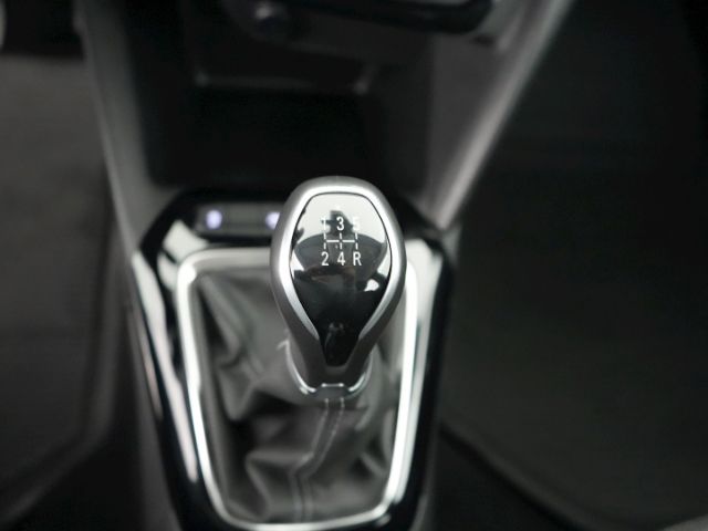 Corsa F EDITION+SITZHEIZUNG+LENKRADHEIZUNG+PARKP