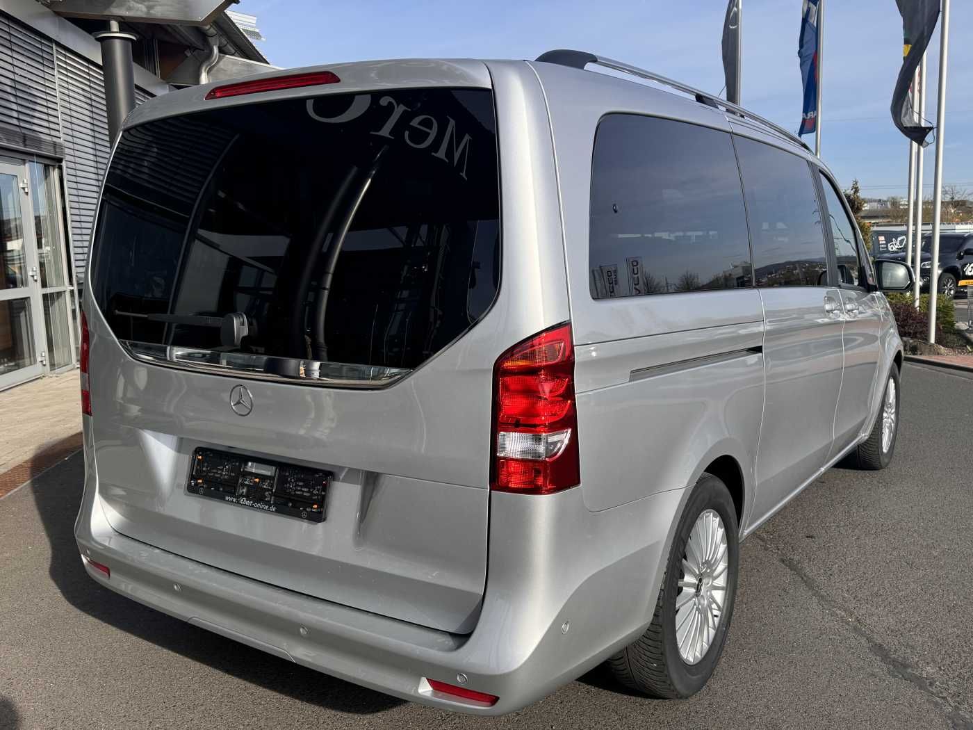 Fahrzeugabbildung Mercedes-Benz V 220 d EDITION DISTRONIC MBUX Kamera 6Sitze