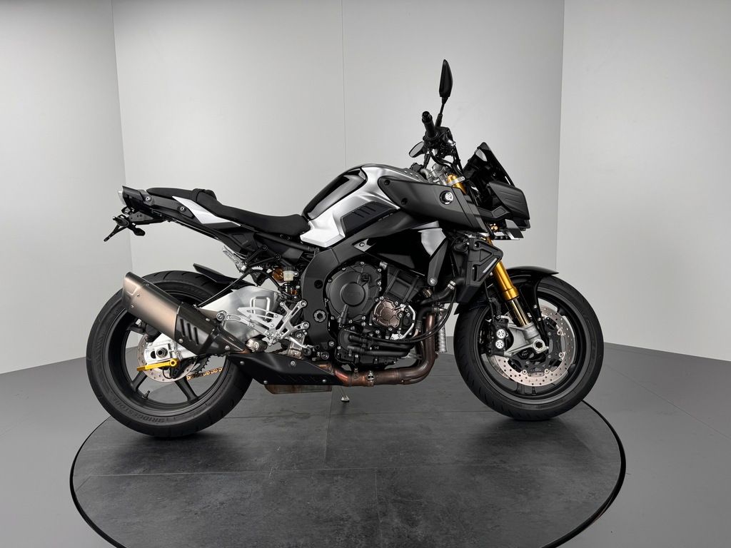 Fahrzeugabbildung Yamaha MT-10 SP *AKRA *1. HAND *SERVICE NEU