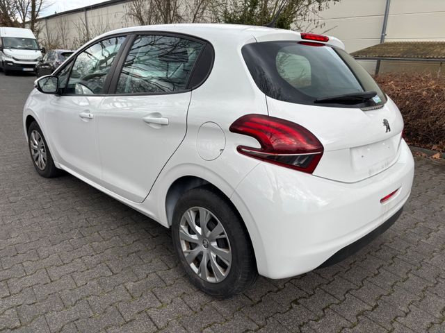 Peugeot 208 1.5 HDI/Klima/Navi/2 Sitze/M1/Netto 4500