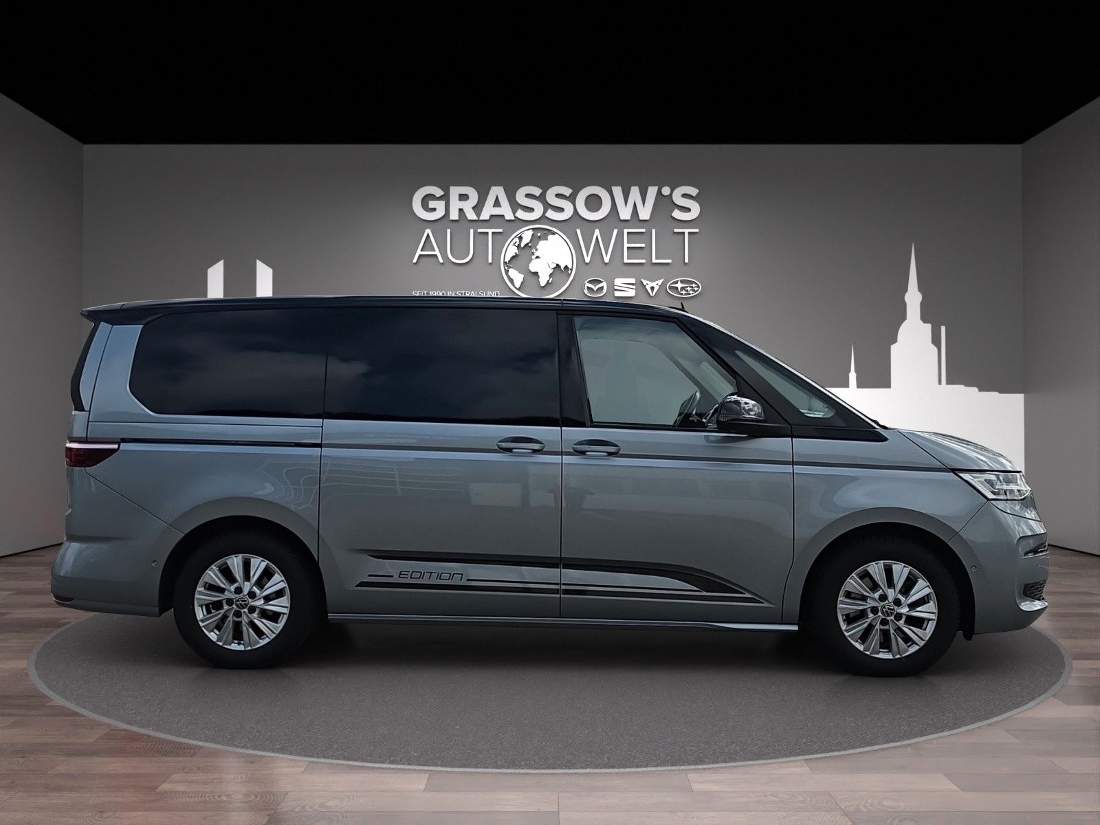 Fahrzeugabbildung Volkswagen Multivan T7Edition lang 2.0TDi DSG AHK/STHZ/PANO