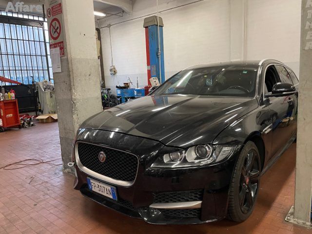 Jaguar JAGUAR XF Sportbrake 2.0 D 240 CV AWD aut. R-Spo