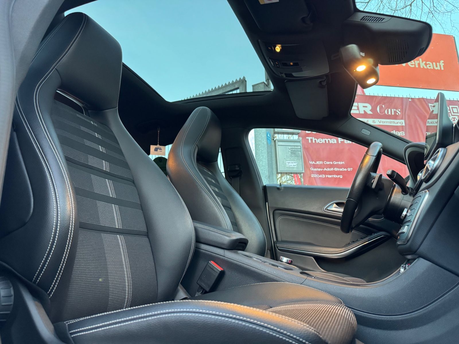 Fahrzeugabbildung Mercedes-Benz CLA 180*PANO*LED*CARPLAY*CAM*NAVI