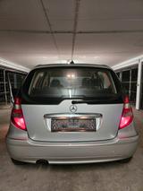 Mercedes-Benz A 150 ELEGANCE Elegance - Mercedes-Benz A 150: Elegance