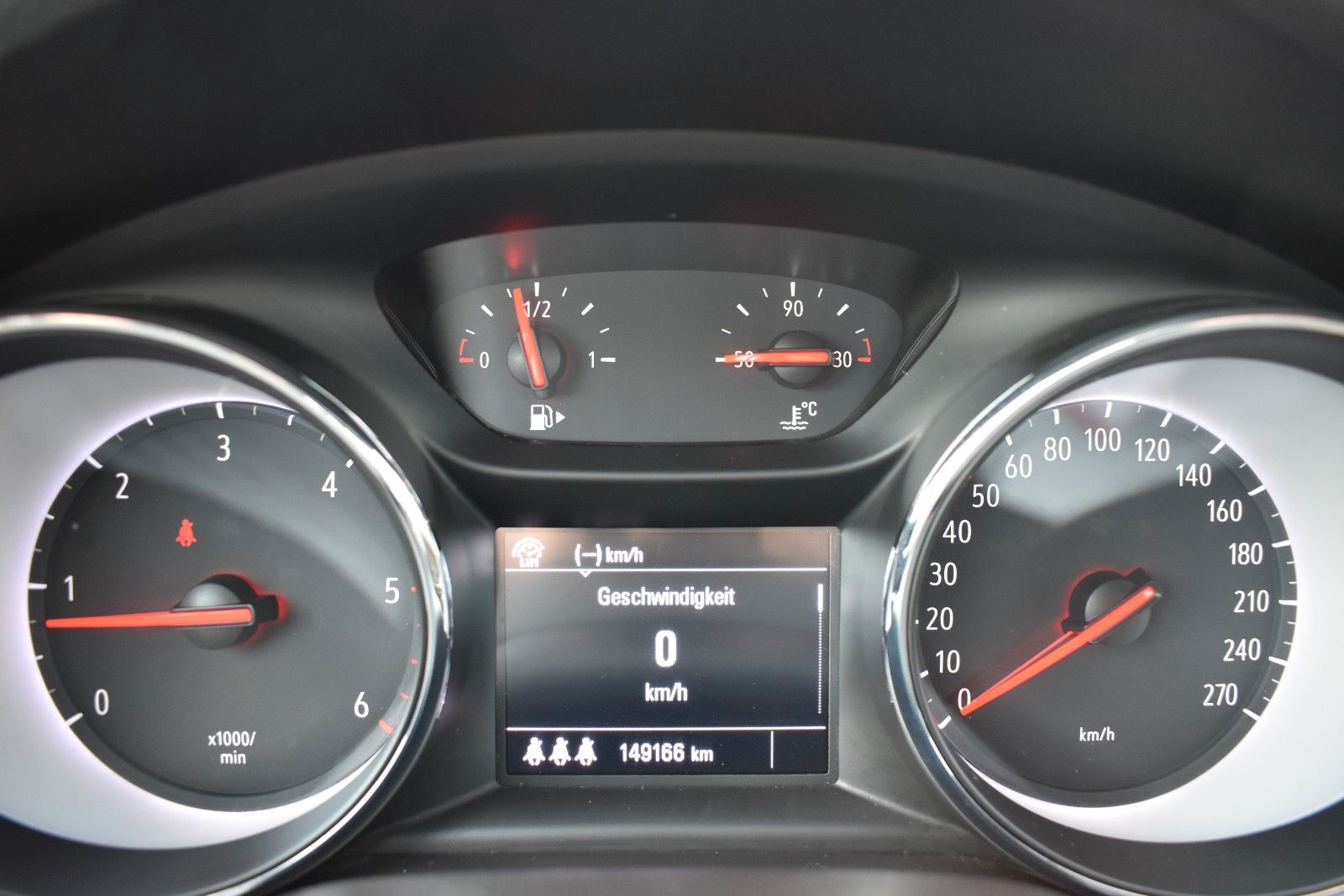 Fahrzeugabbildung Opel Astra K Sports Tourer Edition KLIMA/PDC/TEMPOMAT