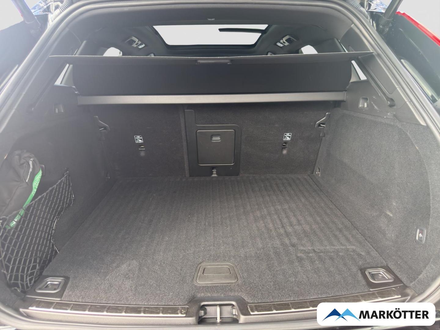 Volvo XC60 AUT.*PLUS DARK*2WD*PANO*LED*WINTERPAKET*E-S