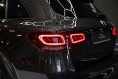 MERCEDES-BENZ GLC 63 S AMG*PANO*HEADUP*BURM*AHK*PERFORM*360*