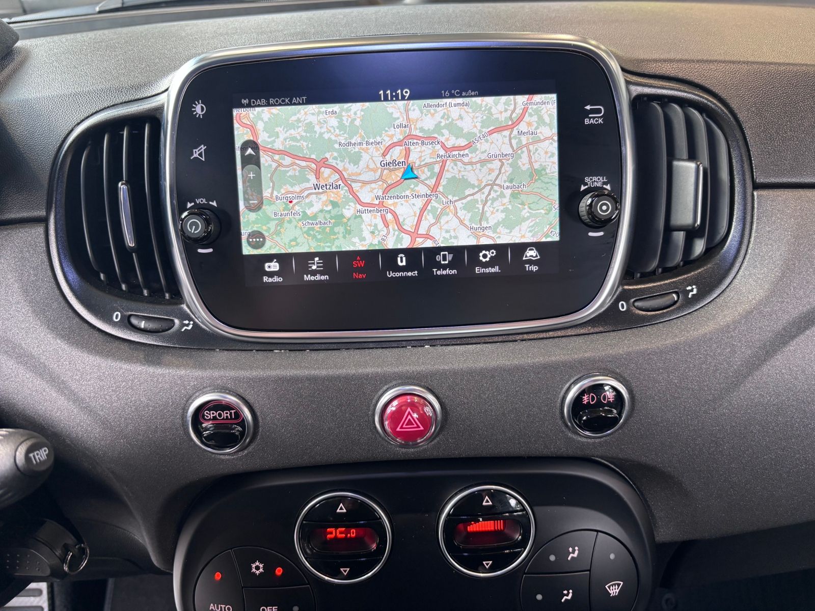 Fahrzeugabbildung Abarth 595 C esseesse BEATS XENON NAVI ALU