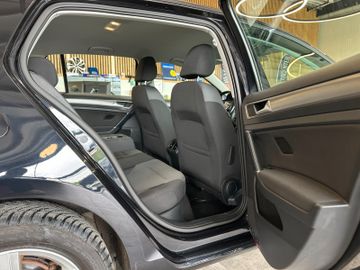 Volkswagen Golf VII *ISOFIX*A-HOLD*KLIMA*